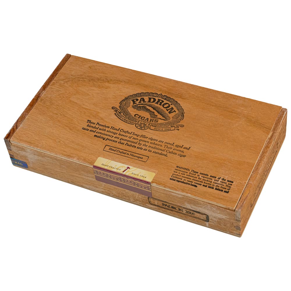 Padron 2000 natural closed box of cigars
